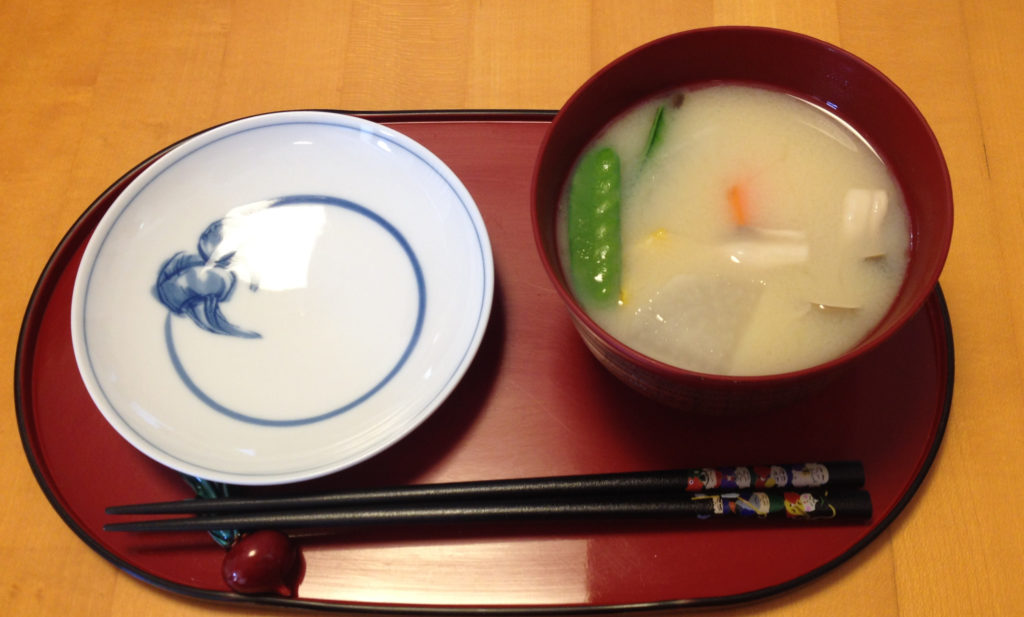 Farbenfrohe Miso Suppe