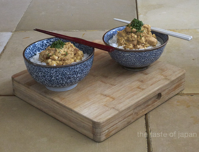 Oyakodon 親子丼: Reis mit Hühnchen und Ei